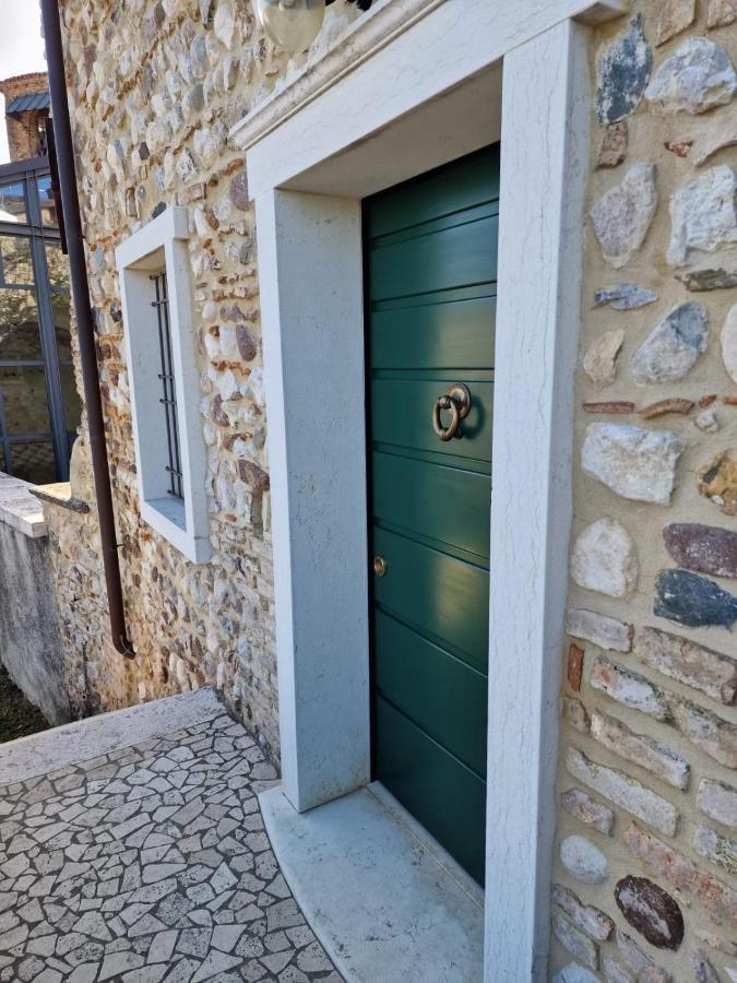 Apartmán Thomas' Castle Pozzolengo Exteriér fotografie