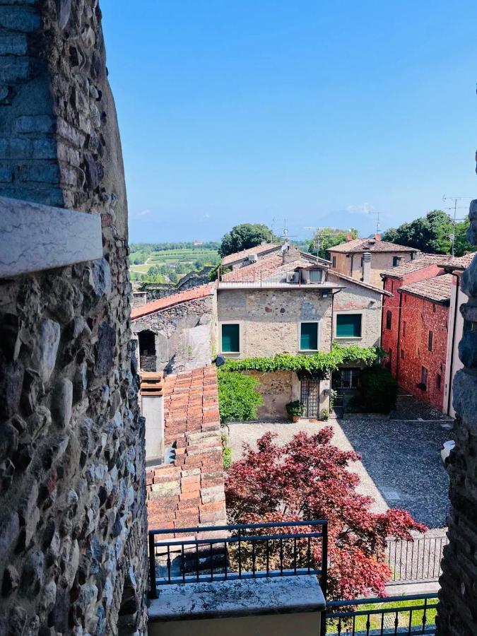 Apartmán Thomas' Castle Pozzolengo Exteriér fotografie