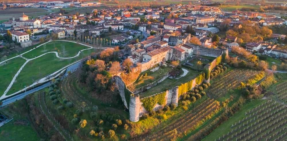 Apartmán Thomas' Castle Pozzolengo Exteriér fotografie